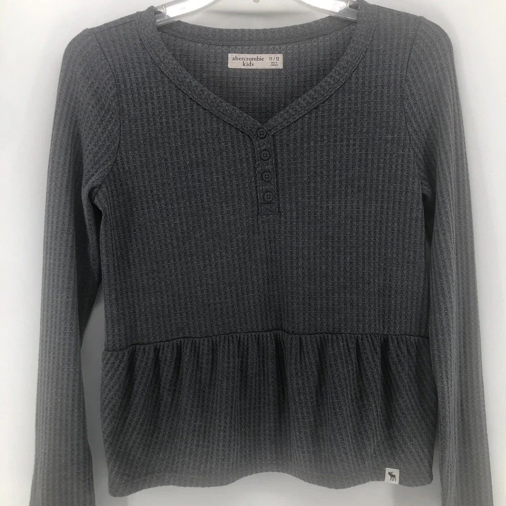 Abercrombie Kids 11/12 Gray Thermal Knit Peplum Tee Top Long Sleeve With Logo